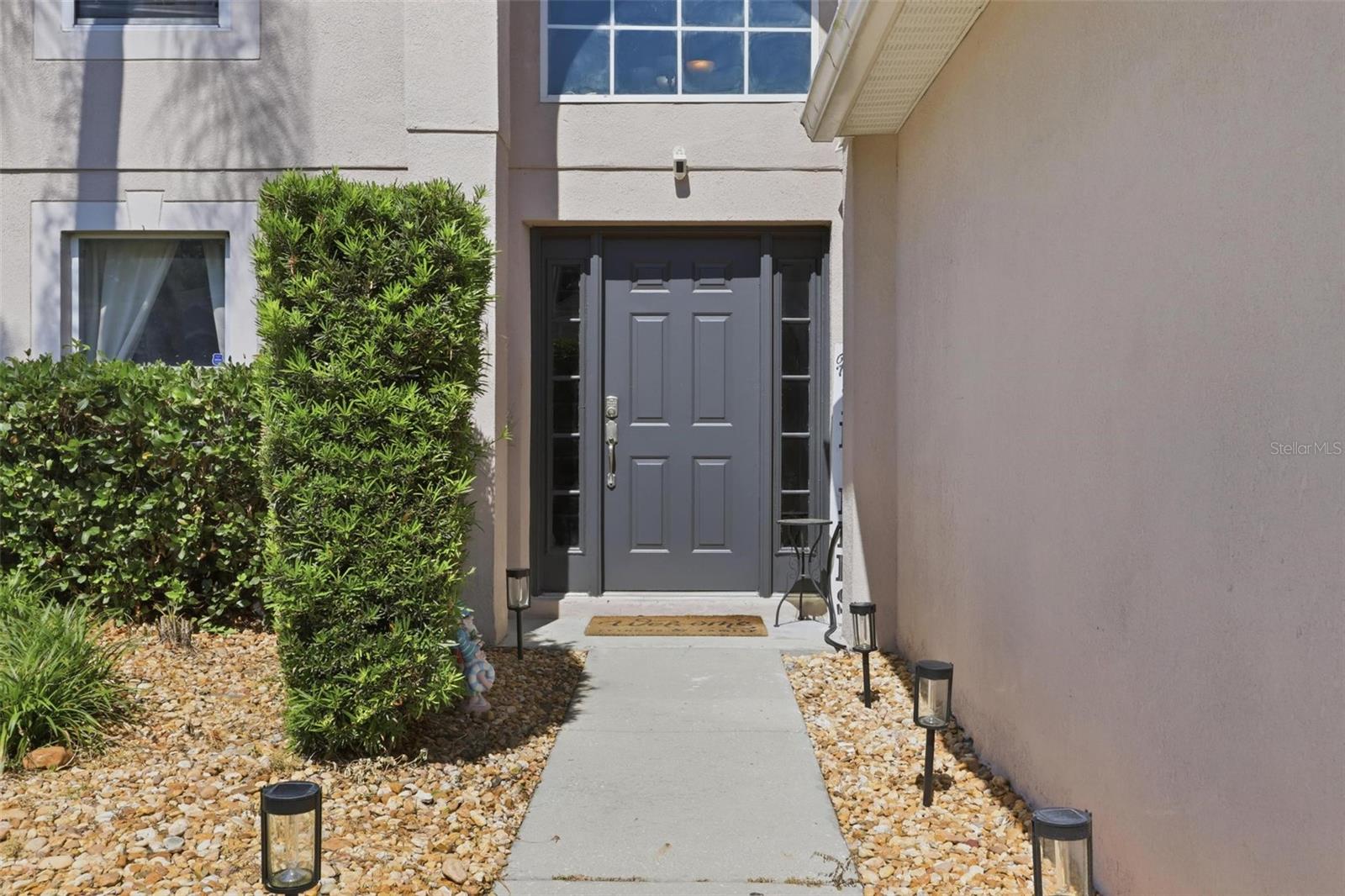 Image 4 of 45 For 136 Oak View Place
