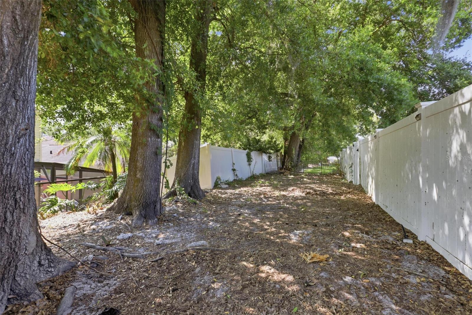 Image 44 of 45 For 136 Oak View Place