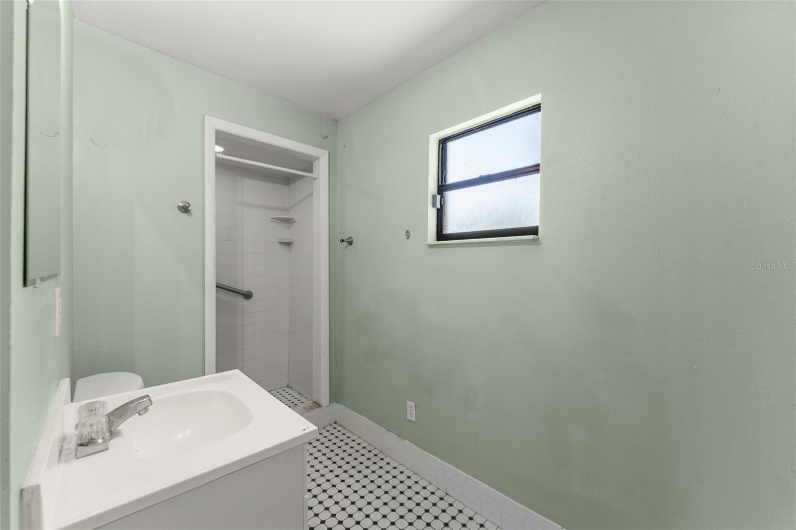 Image 13 of 36 For 721 Dunbar Street