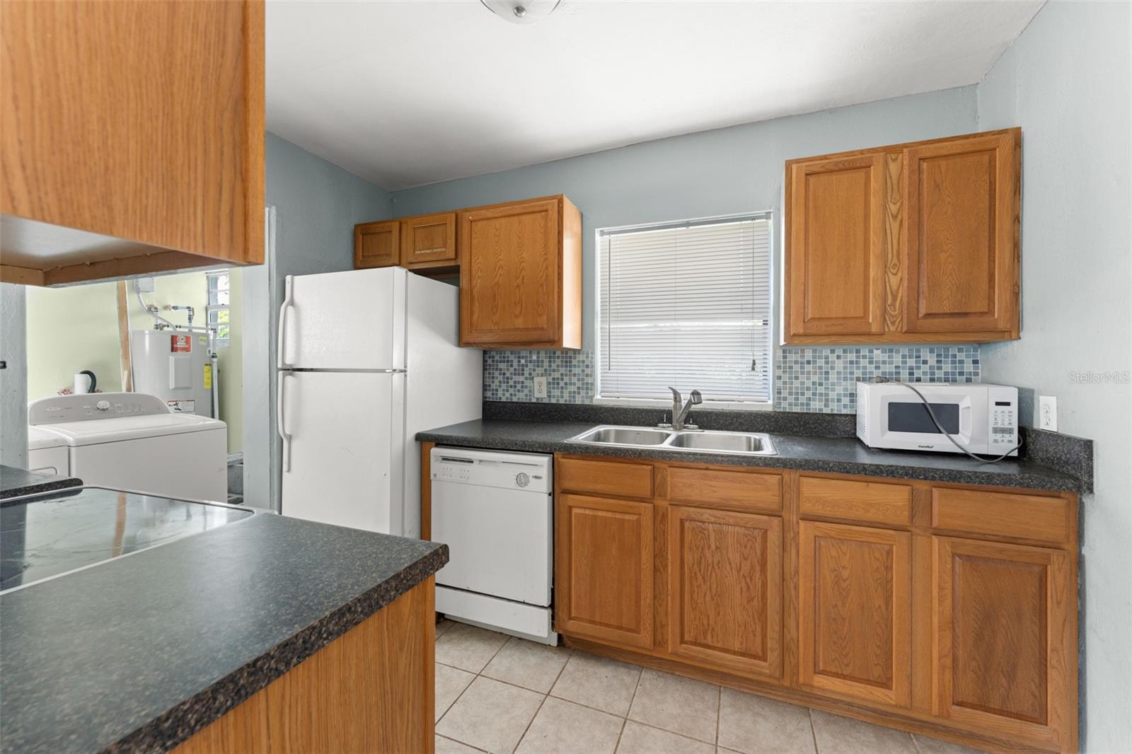 Image 6 of 36 For 721 Dunbar Street
