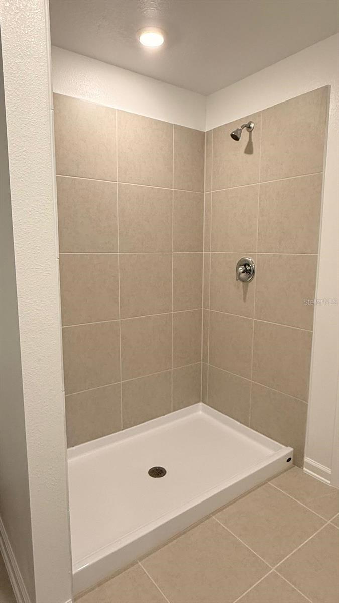 Image 22 of 38 For 3362 Alexander Drive