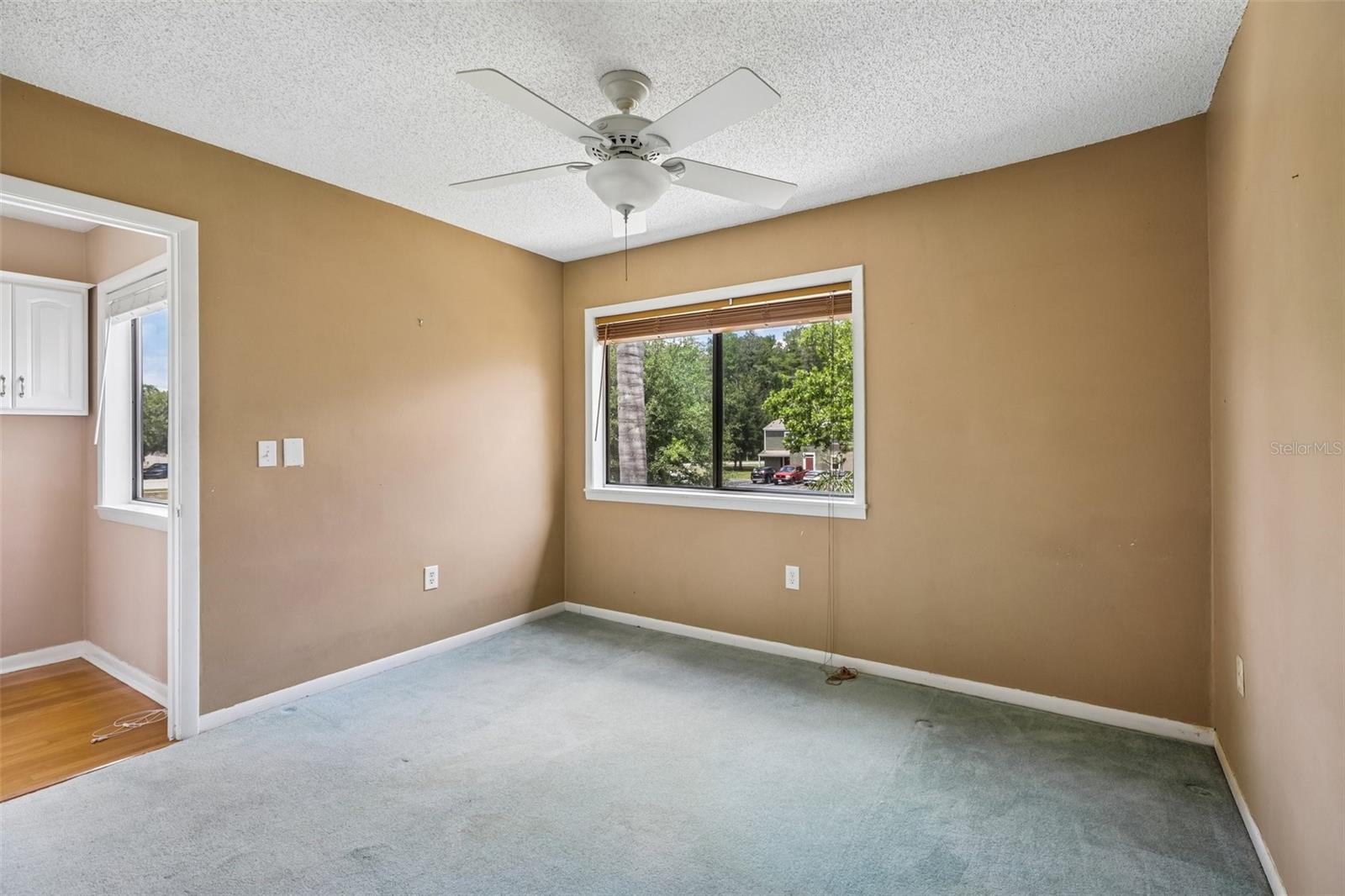 Image 19 of 43 For 5950 Peregrine Avenue 22f