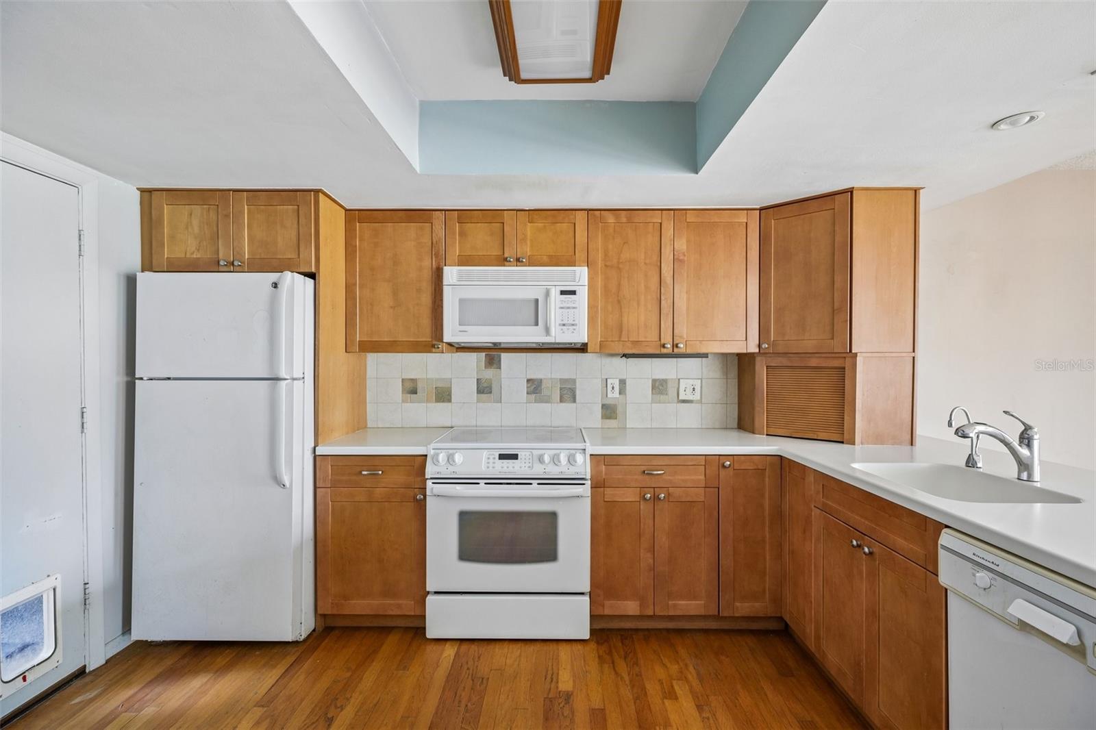Image 9 of 43 For 5950 Peregrine Avenue 22f