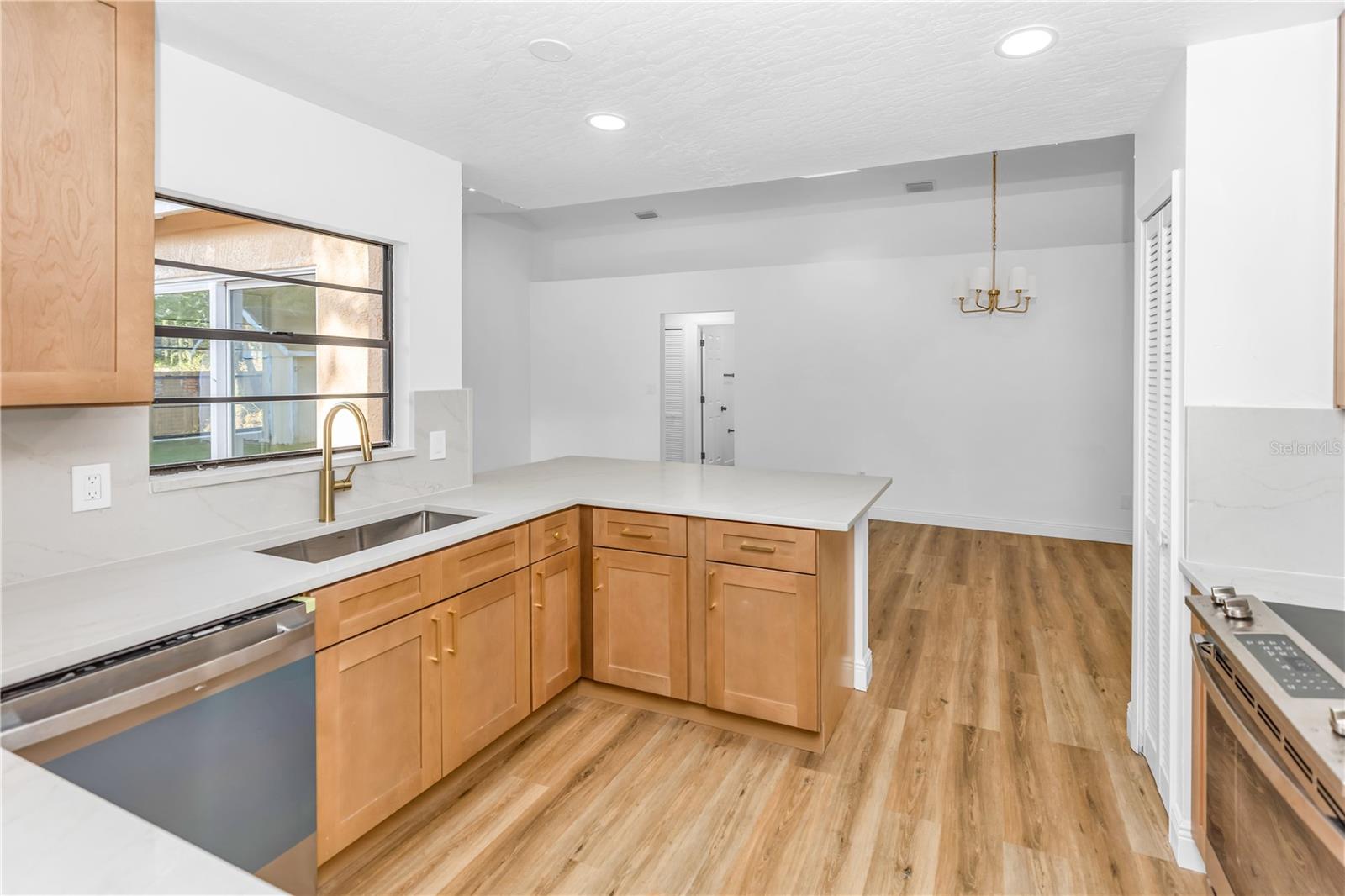 Image 14 of 31 For 4845 Hawley Road