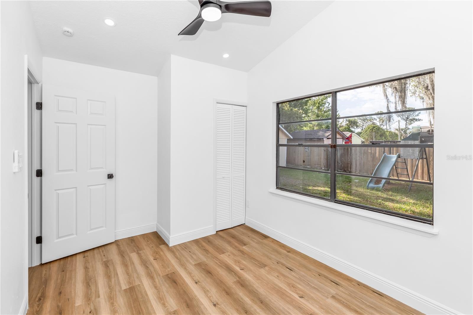 Image 17 of 31 For 4845 Hawley Road