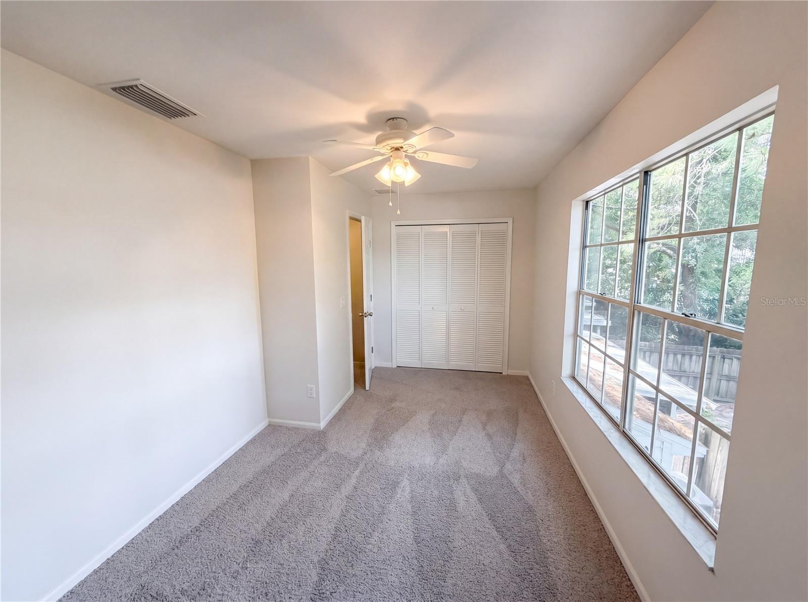 Image 14 of 25 For 510 Green Spring Circle