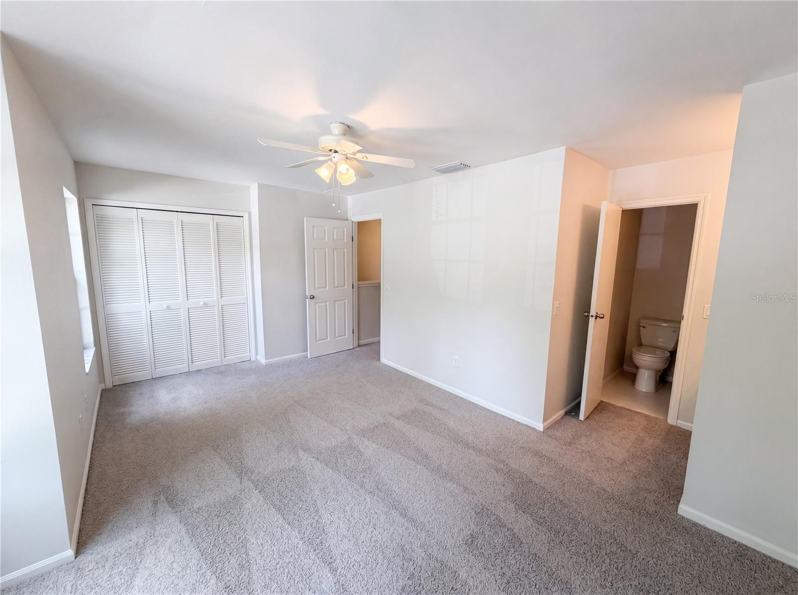 Image 4 of 25 For 510 Green Spring Circle