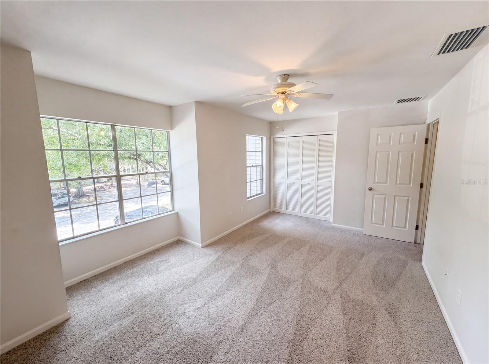 Image 7 of 25 For 510 Green Spring Circle