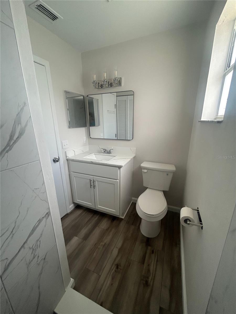 Image 11 of 18 For 5224 Florida Holly Drive