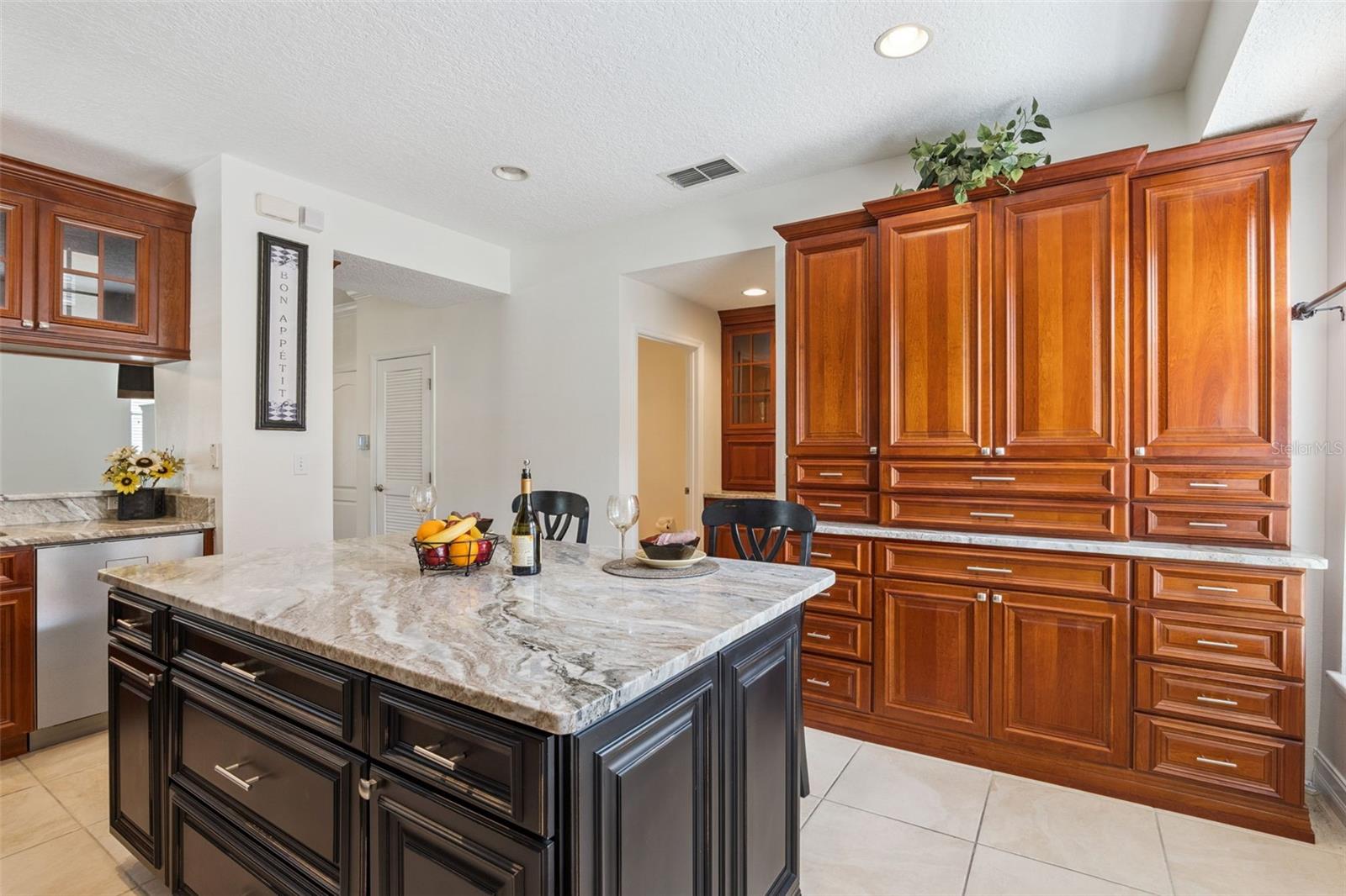 Image 14 of 56 For 4336 Messina Drive