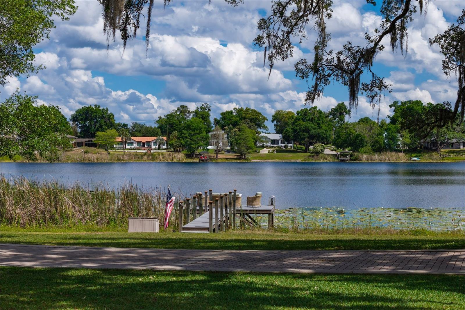 Image 4 of 69 For 530 Lake Catherine Drive