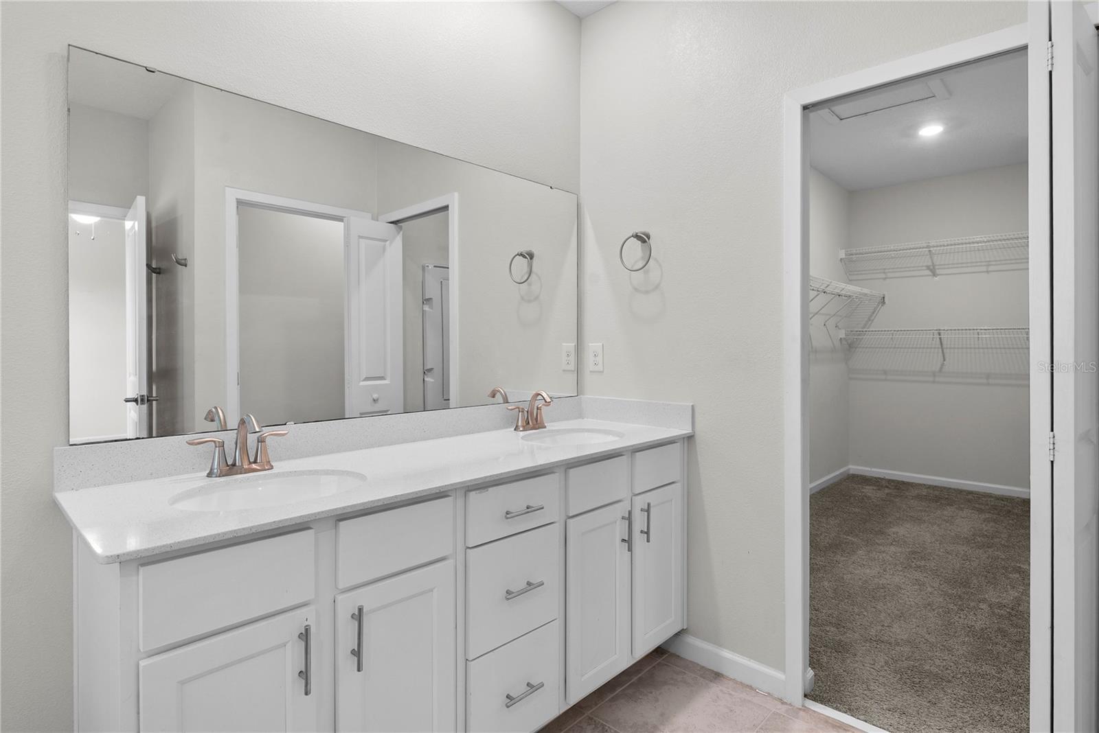 Image 21 of 42 For 9812 Red Eagle Drive