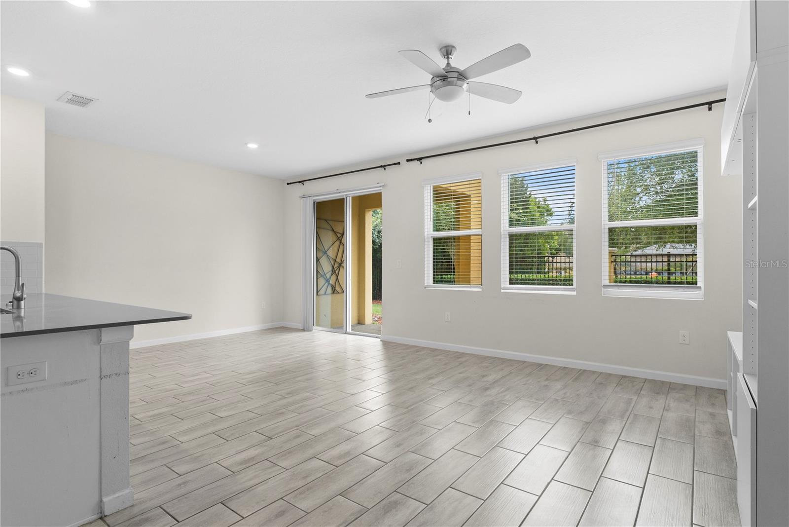 Image 5 of 42 For 9812 Red Eagle Drive
