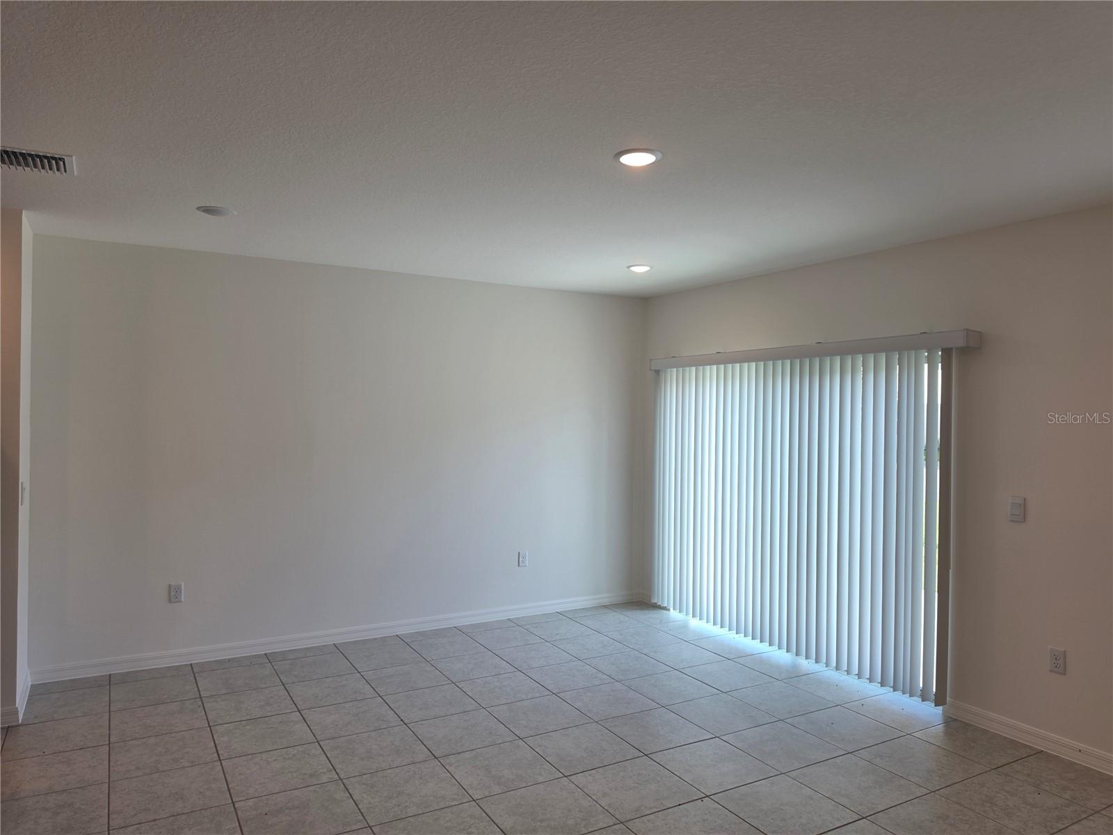 Image 10 of 49 For 3596 Summit View Way