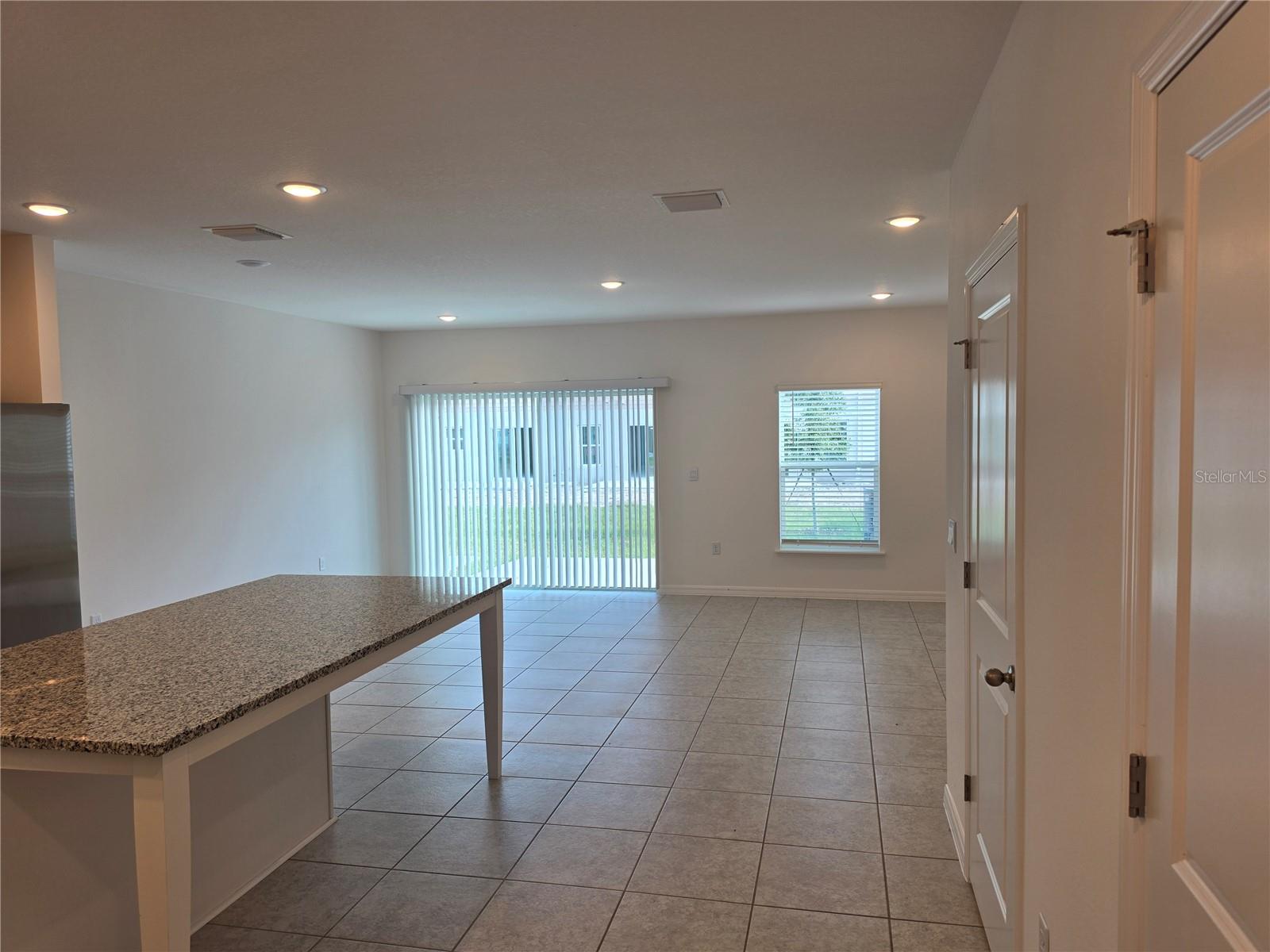 Image 4 of 49 For 3596 Summit View Way