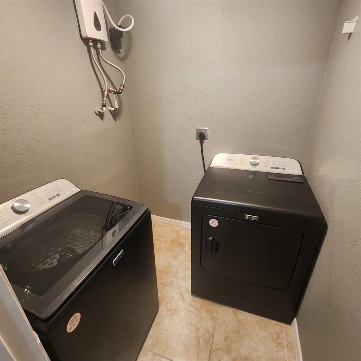 Image 12 of 21 For 3004 Parkway Boulevard 104