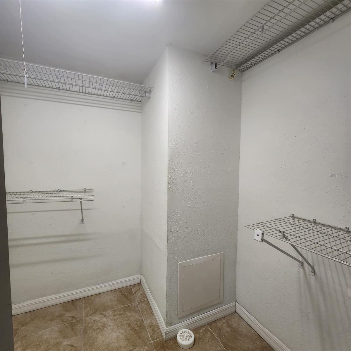 Image 8 of 21 For 3004 Parkway Boulevard 104