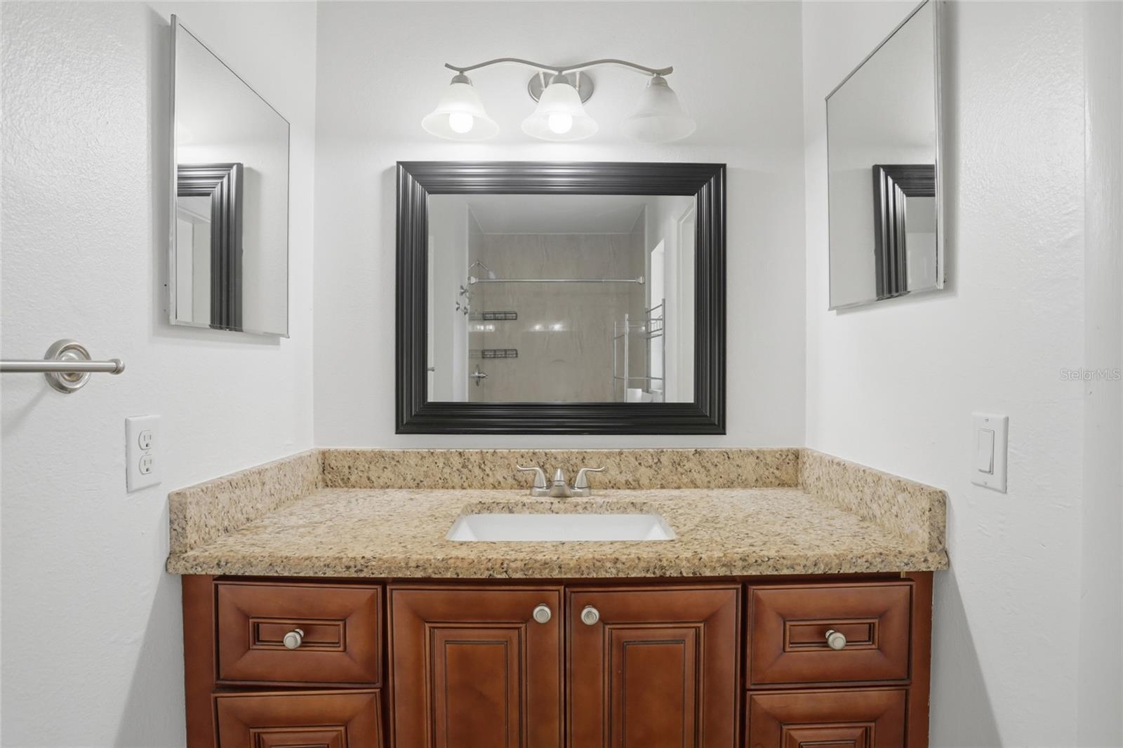 Image 18 of 30 For 1801 Gumwood Court