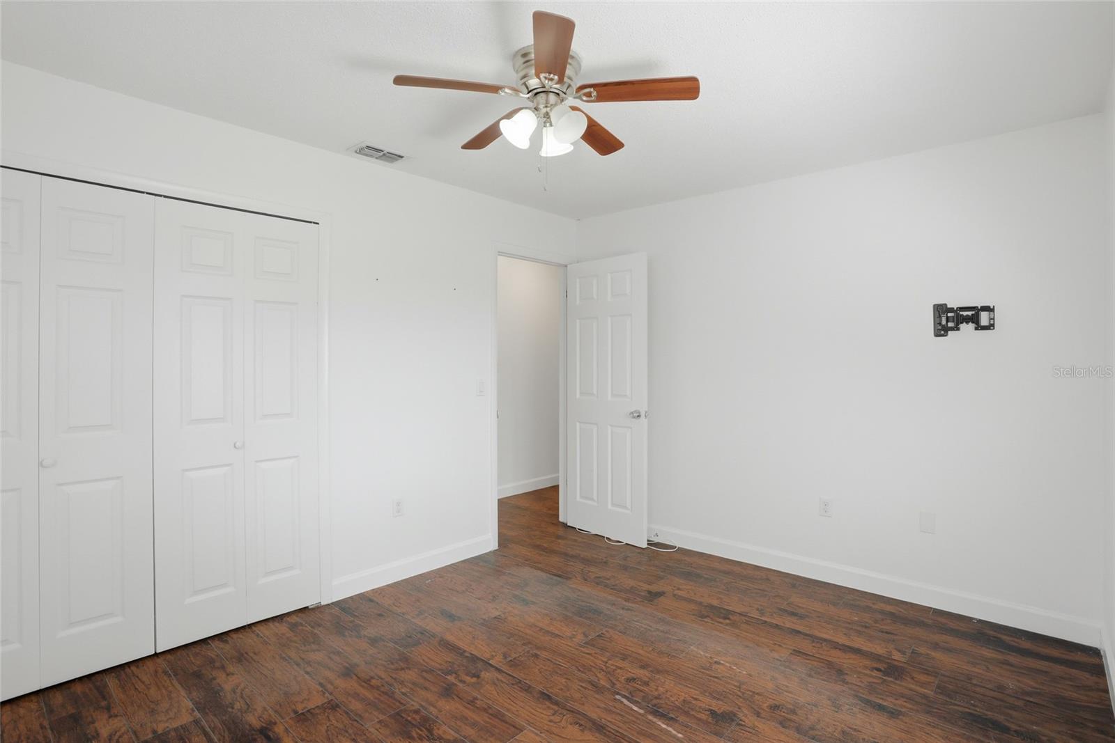 Image 21 of 30 For 1801 Gumwood Court