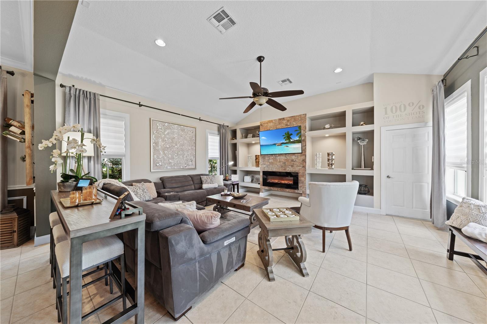 Image 18 of 61 For 11617 Camden Park Drive