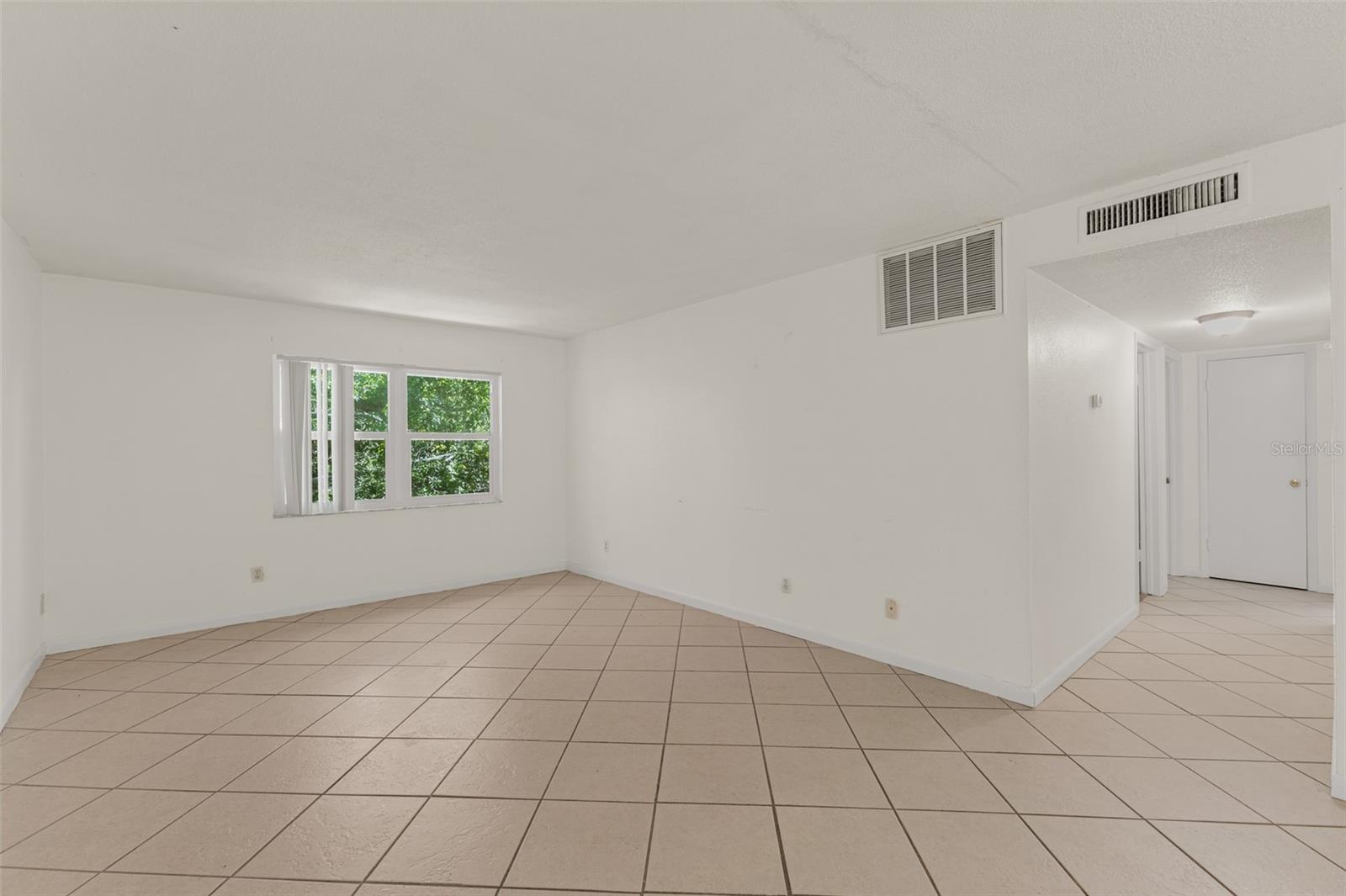 Image 11 of 30 For 230 Columbia Drive 311