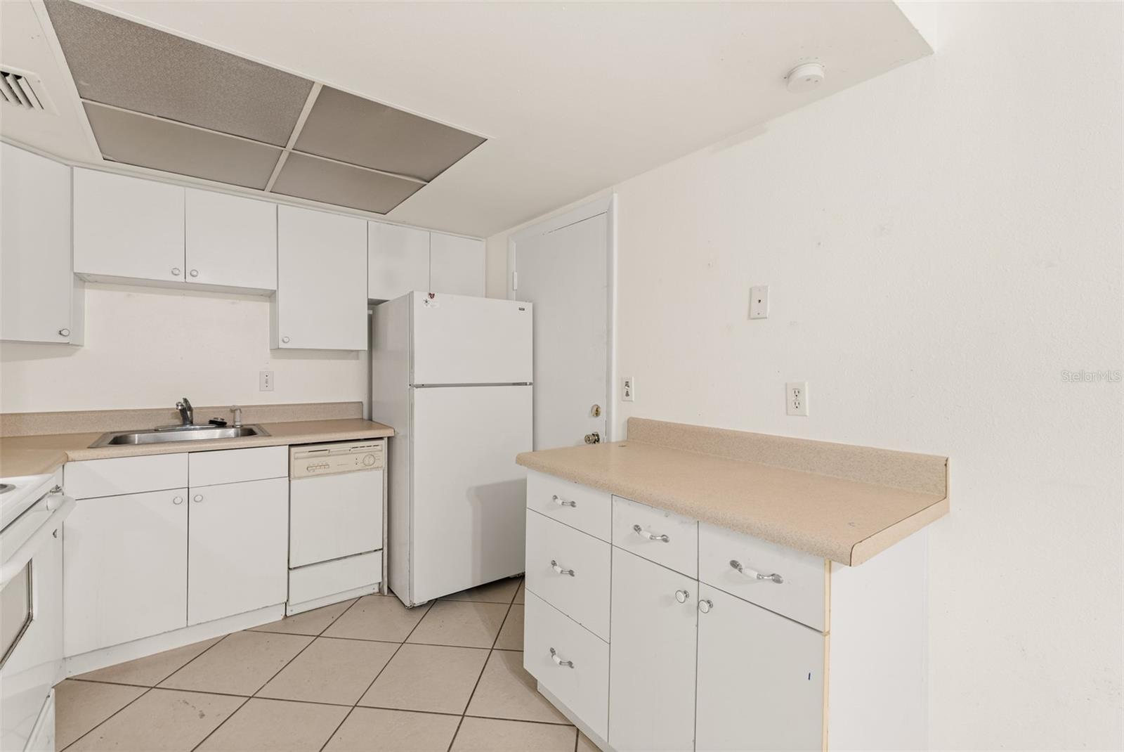 Image 9 of 30 For 230 Columbia Drive 311