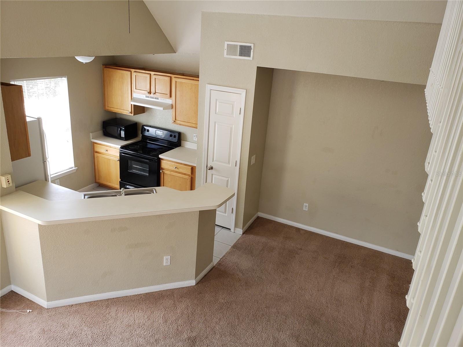 Image 11 of 14 For 9069 Lee Vista Boulevard 1210