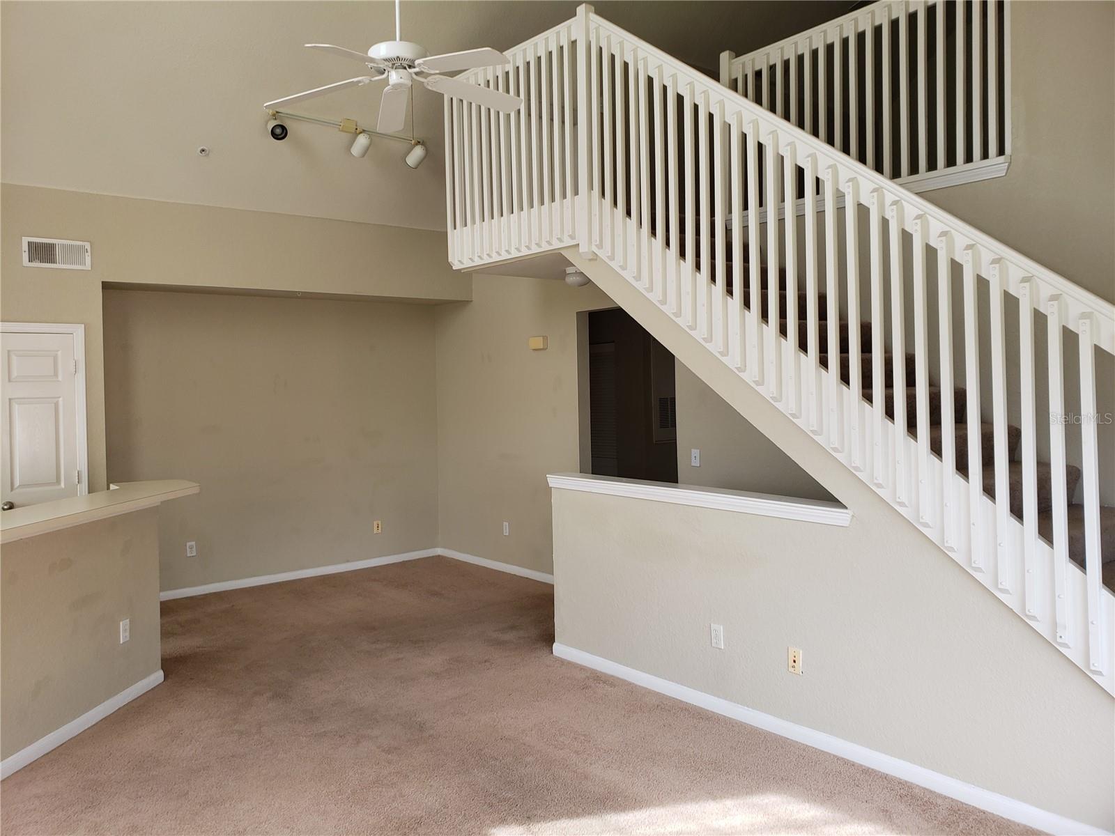 Image 2 of 14 For 9069 Lee Vista Boulevard 1210