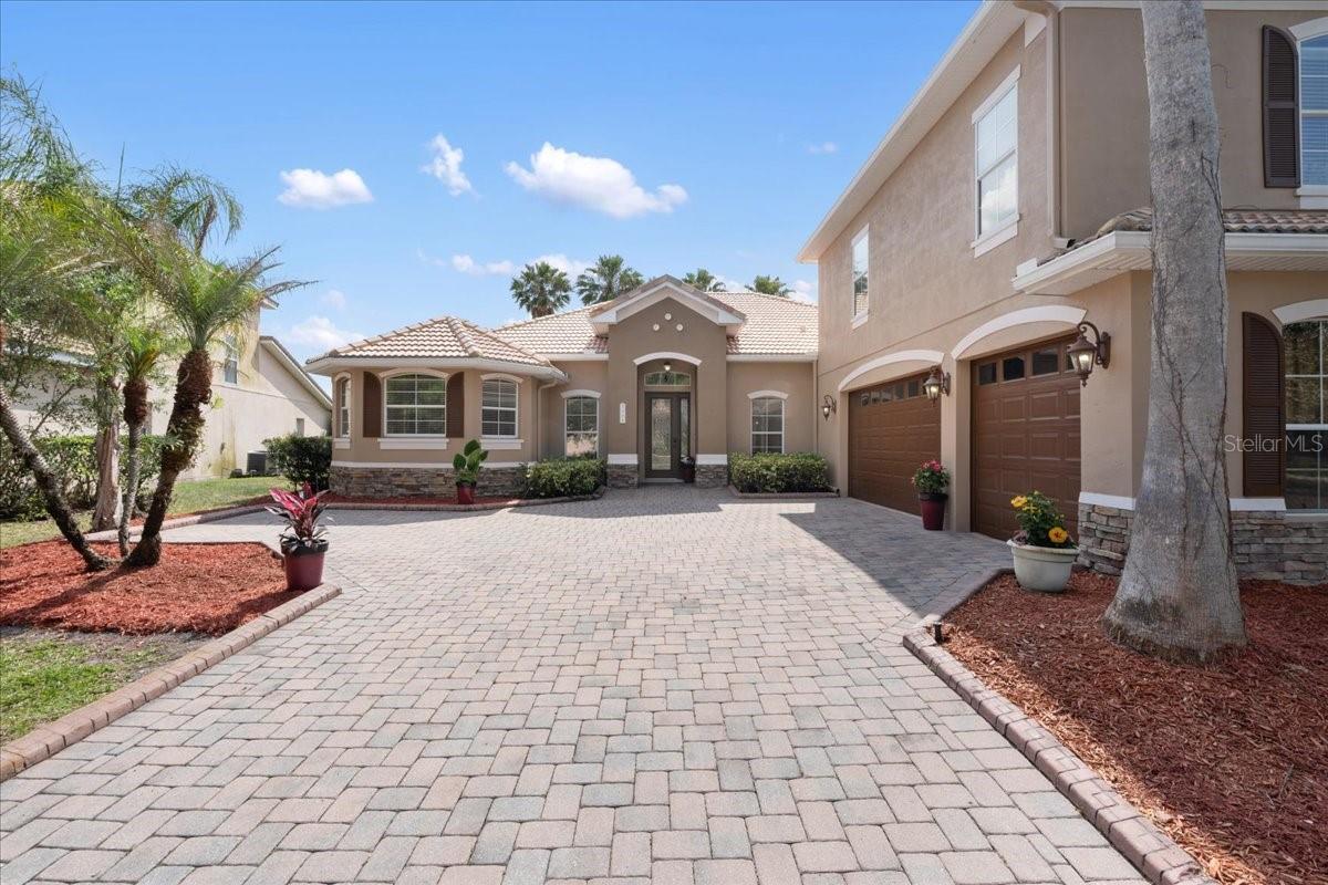 Image 4 of 80 For 3544 Sunset Isle Boulevard