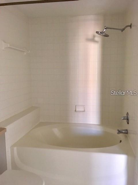 Image 11 of 24 For 5554 Metrowest Boulevard 4-201