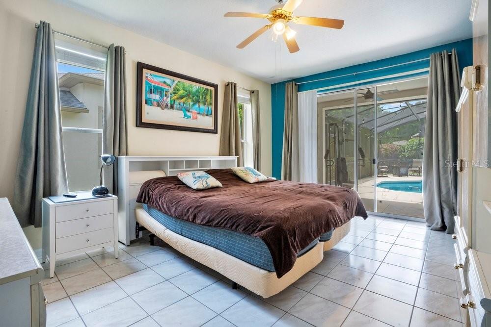 Image 15 of 43 For 8618 Terrace Pines Court