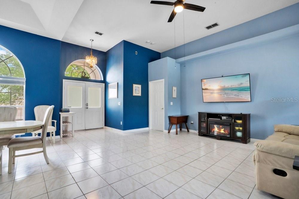 Image 3 of 43 For 8618 Terrace Pines Court