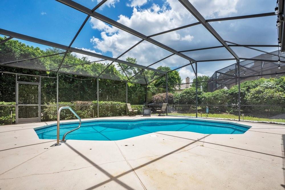 Image 30 of 43 For 8618 Terrace Pines Court