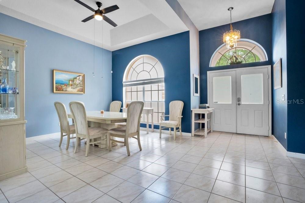 Image 6 of 43 For 8618 Terrace Pines Court