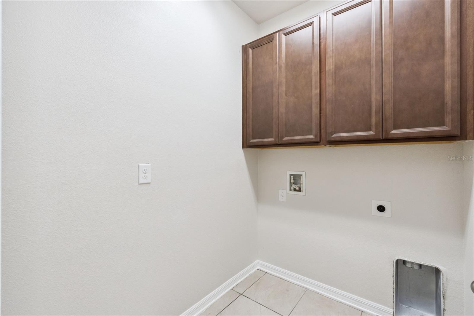 Image 13 of 31 For 2100 Nighthawk Drive