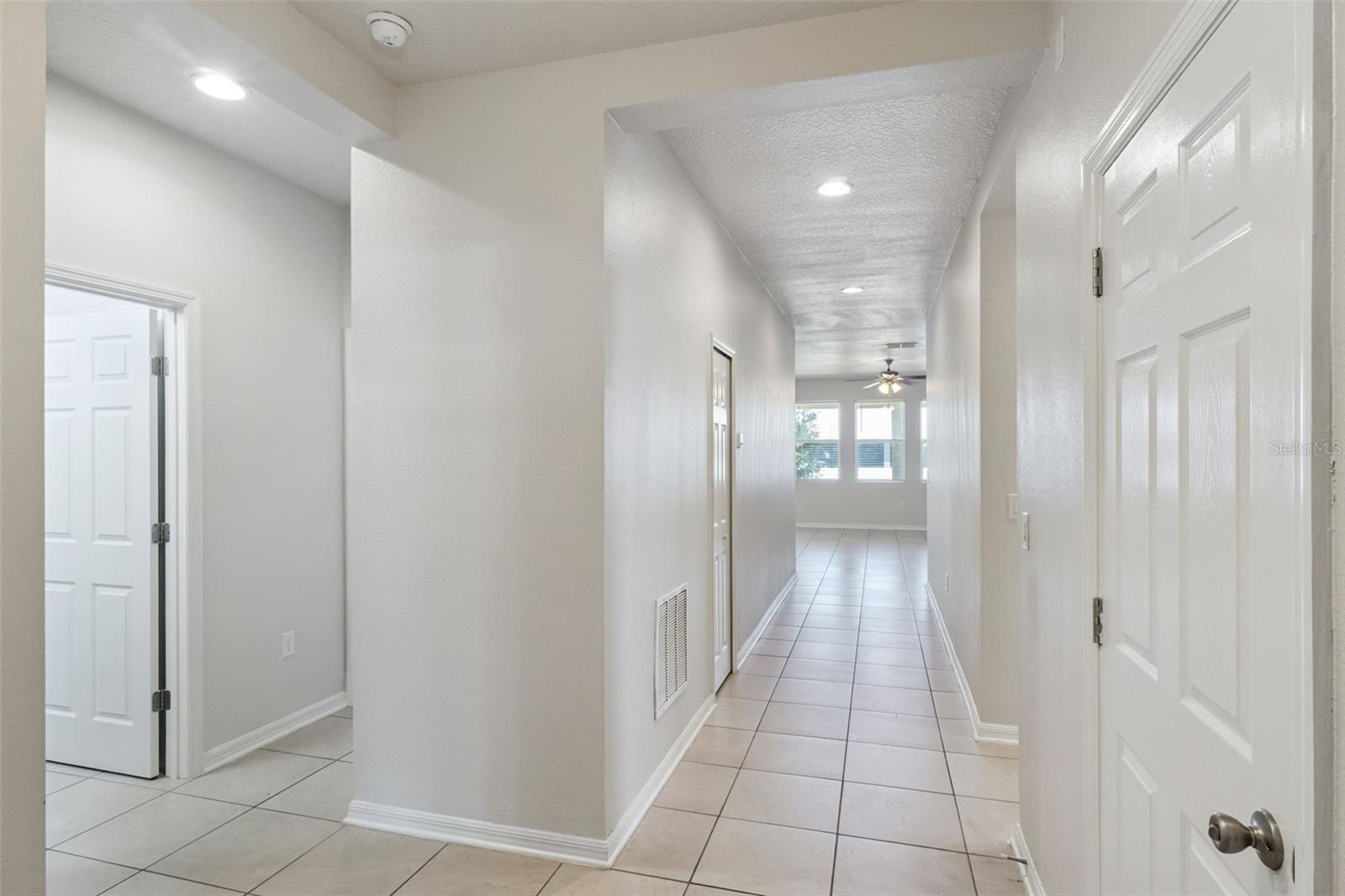 Image 4 of 31 For 2100 Nighthawk Drive