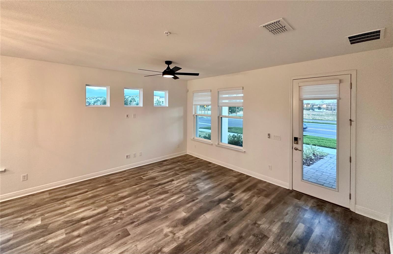 Image 14 of 16 For 7275 Nemours Parkway