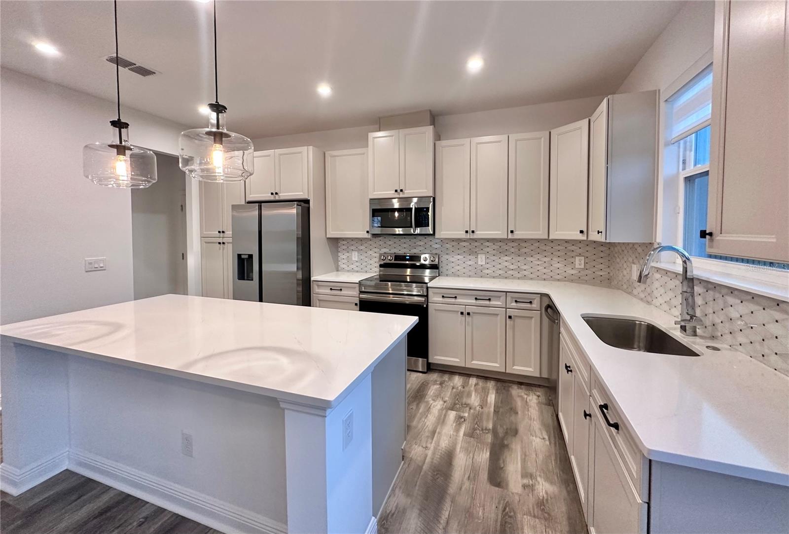 Image 7 of 16 For 7275 Nemours Parkway