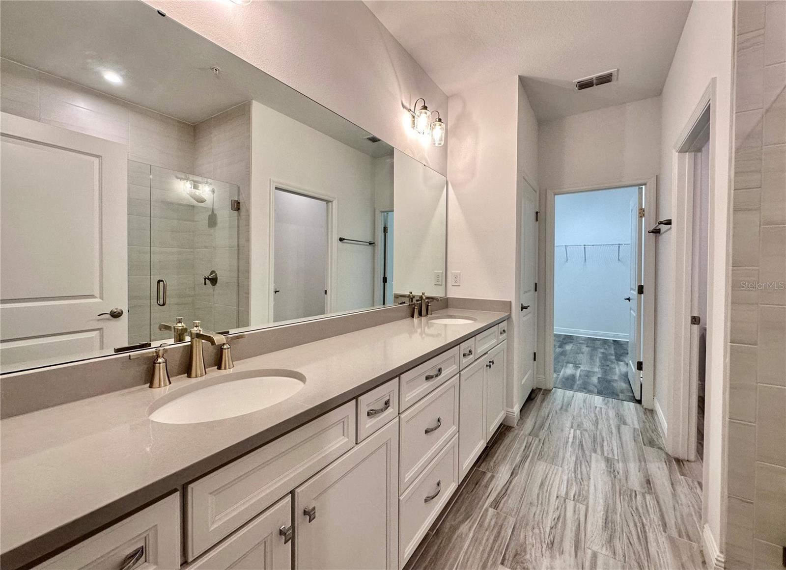 Image 9 of 16 For 7275 Nemours Parkway