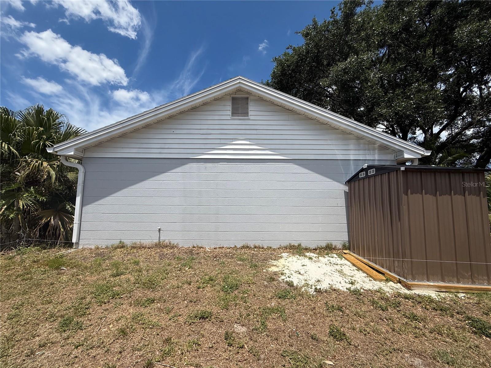 Image 6 of 13 For 3415 Overland Drive
