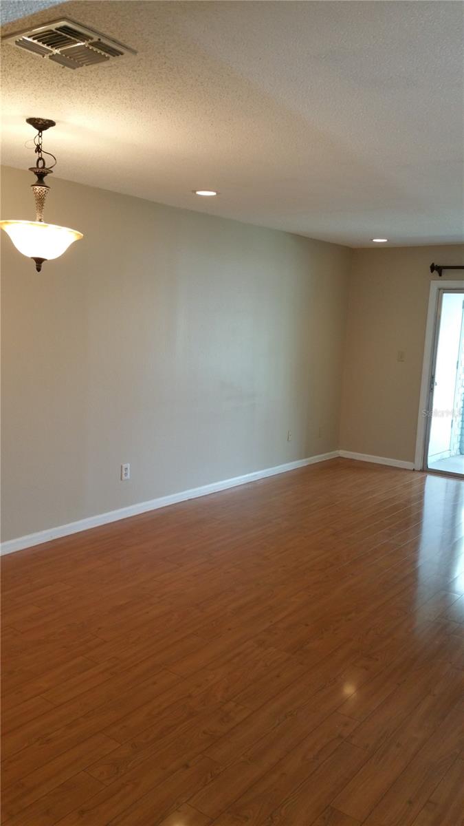 Image 6 of 10 For 2934 Plaza Terrace Drive 2934