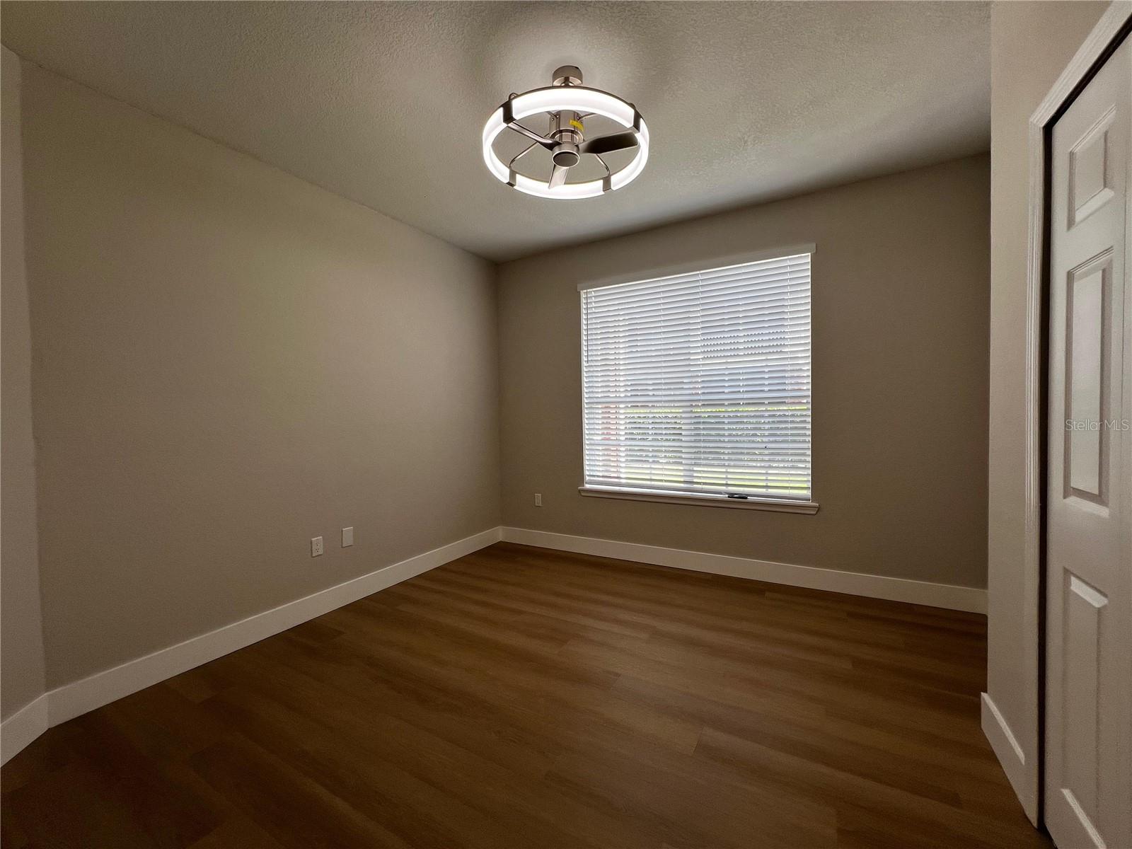 Image 13 of 20 For 13102 Mulberry Park Drive 917