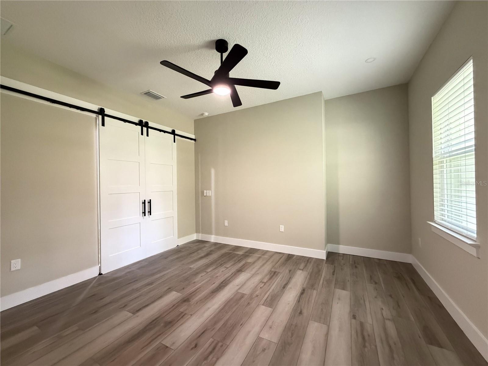 Image 21 of 28 For 24950 Bonsmara Drive