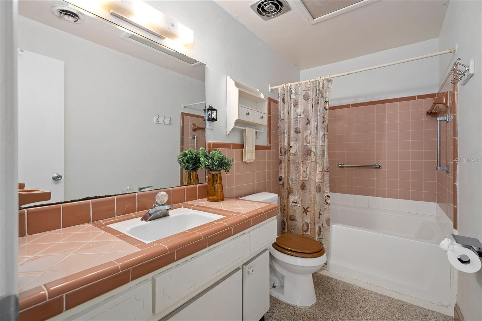 Image 27 of 36 For 455 Belle Ayre Drive