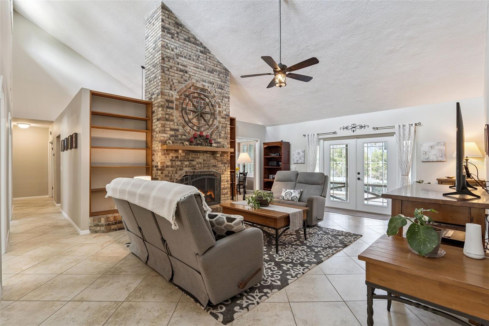 Image 14 of 61 For 441 Wild Oak Circle