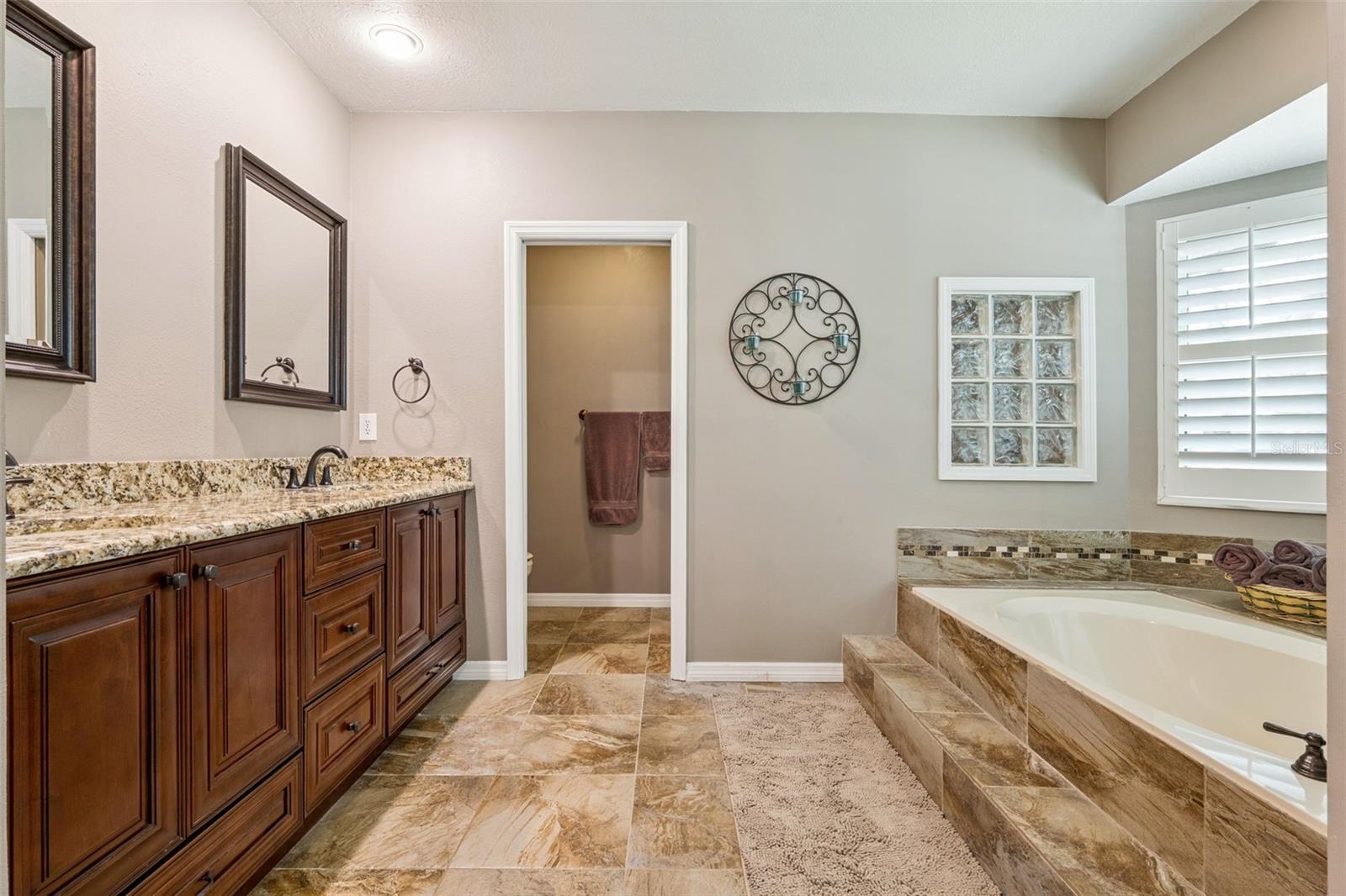 Image 31 of 61 For 441 Wild Oak Circle