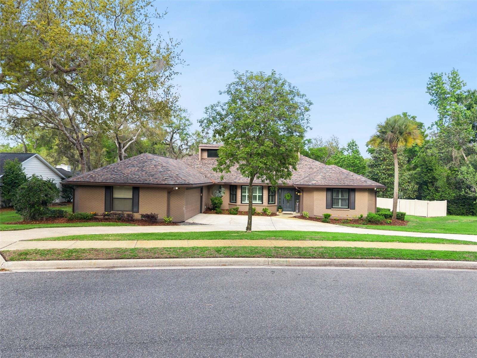 Image 4 of 61 For 441 Wild Oak Circle