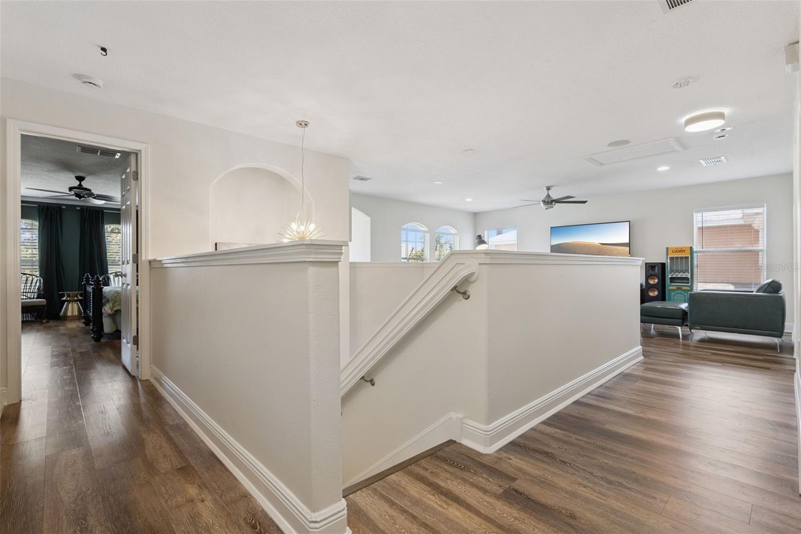 Image 17 of 38 For 509 Spring River Drive