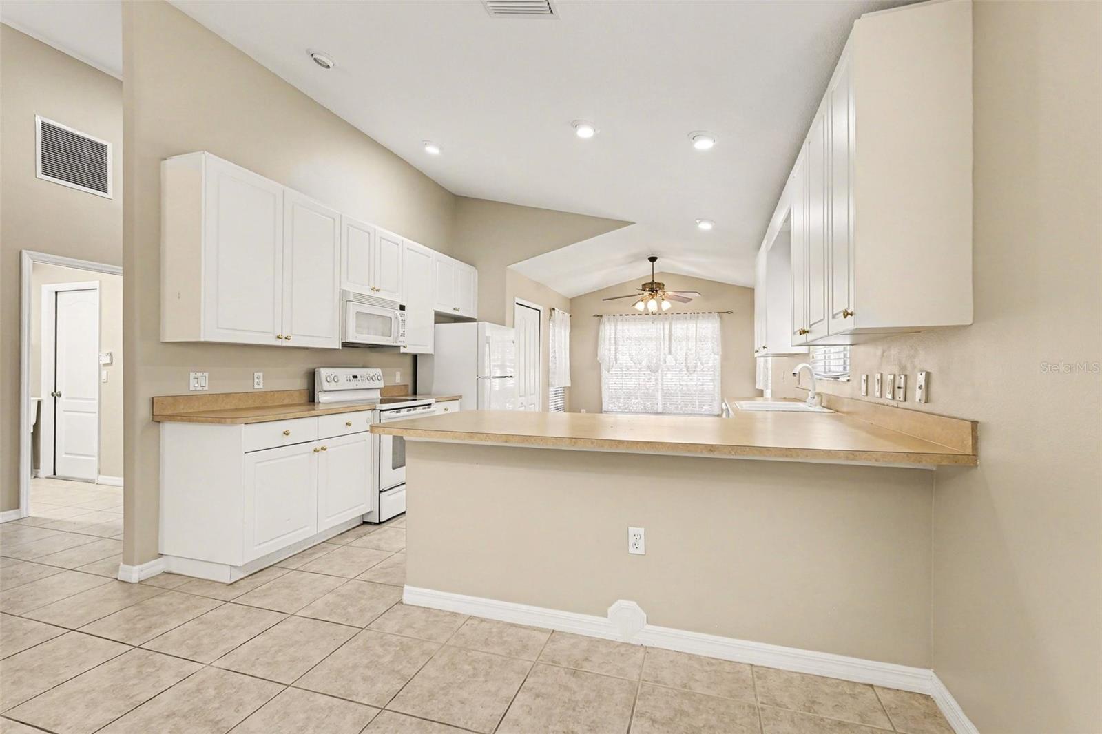 Image 7 of 36 For 7177 Broderick Drive