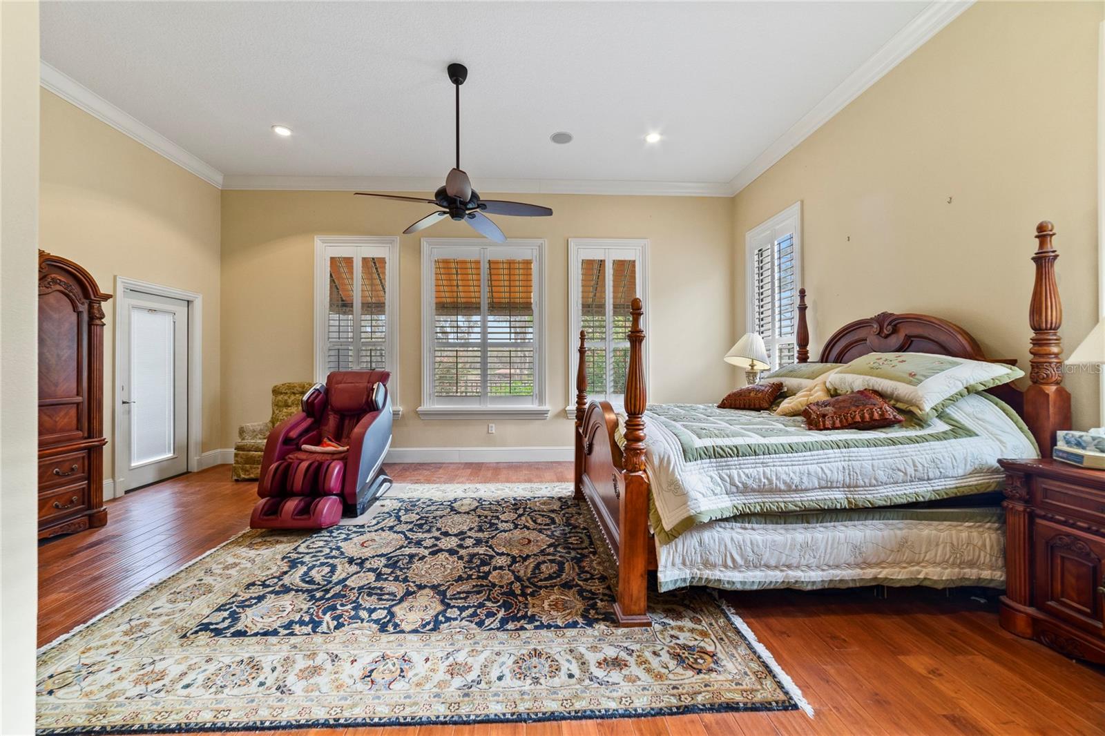 Image 10 of 40 For 9226 Bayway Drive